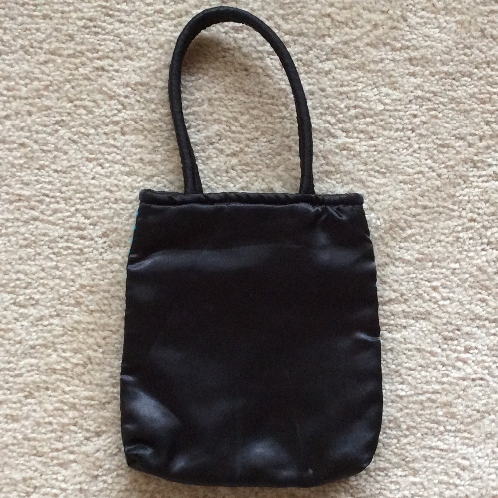 Woman’s H&M purse. - Picture 3 of 5